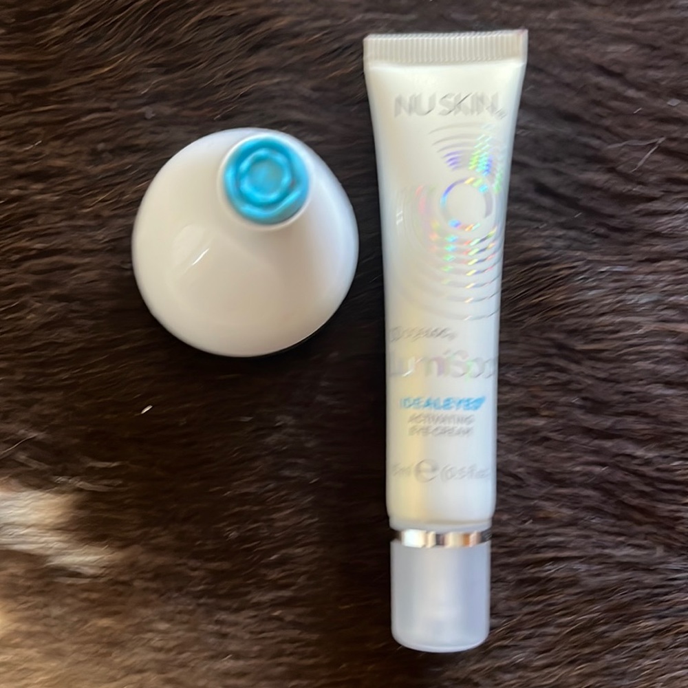 Nu Skin Eye Attachment n eye cream.